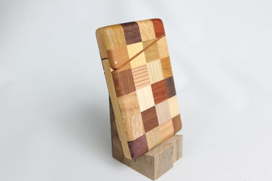 Marquetry business card case Check