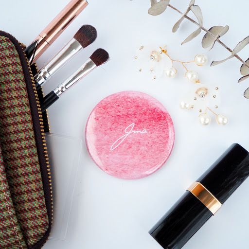 Japanese paper mirror that fits easily in a pouch (Pink)