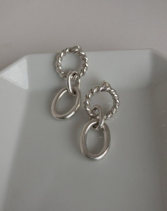 ROPE silver950 pierce" ROPE silver pierced earrings/Clip-on earrings K10 K18 pierced earrings can be changed to K18 pierced earrings.