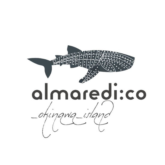 Pigment cap red "Whale shark" monochrome logo