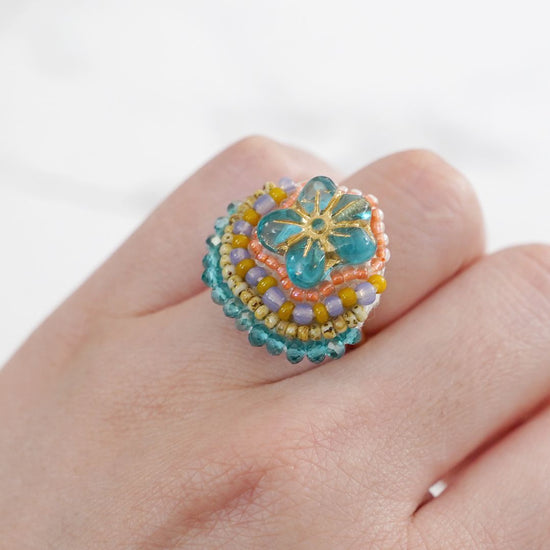 Chatty ring 37 free size beaded embroidery ring flower blue orange colorful multi-color clear