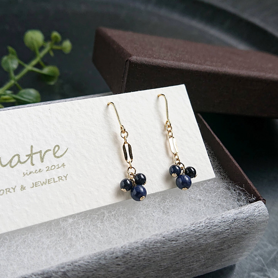 Sapphire Pierced earrings maru