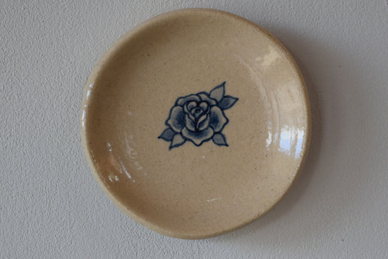 Bean dish, rose