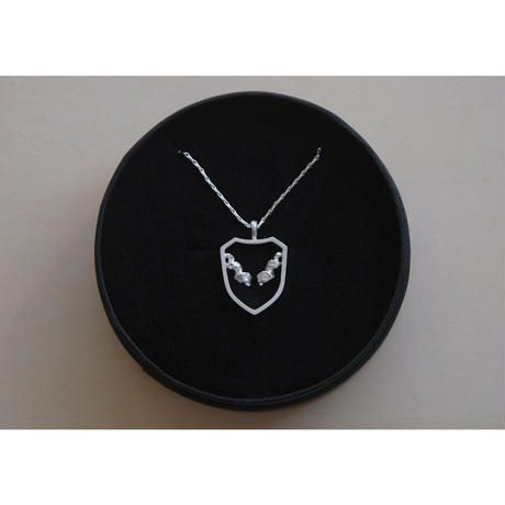 Tieremblem necklace S