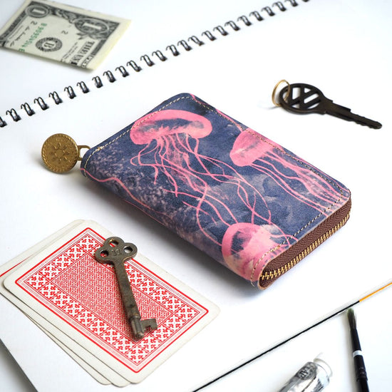 Round Zipper Key Case (Dreamy Jellyfish) Leather Ladies