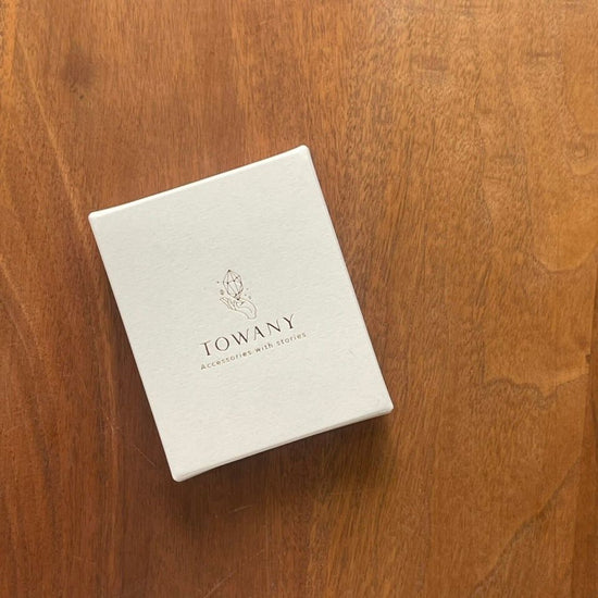 [TOWANY] Necklace After a long spell of rain