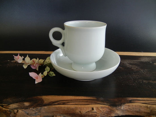 Coffee Bowl with Design of Flowers on High Legs (Sweet Pea)