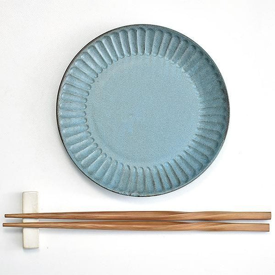 Black pottery shinogi 15cm round dish, Turkey, blue, Western tableware, round medium dish, made in Japan, Minoyaki, stylish, modern.