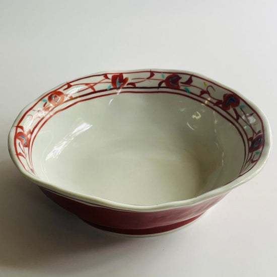 [Tetsuo Tada] Red gouzu floral arabesque bowl