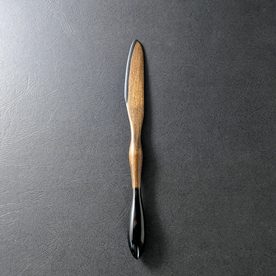 dessert knife