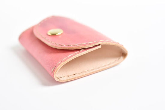 Country red No.90 (box-shaped coin purse)