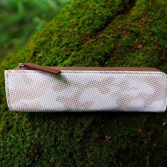 URUSHINASHIKA Pen Case [ Kasumi pattern ].