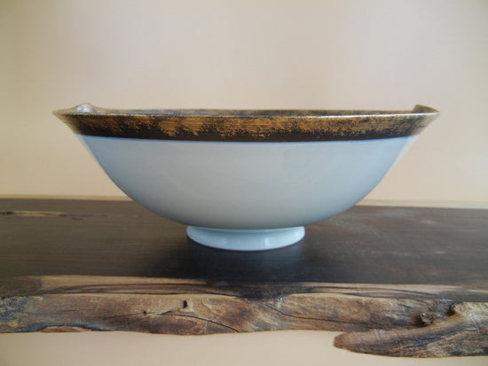 Kyoyaki Kiyomizu ware of a black gold-painted orchid bowl