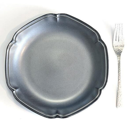 Noir 24cm dish, black type, Western tableware, round plate, made in Japan, Minoyaki, stylish.