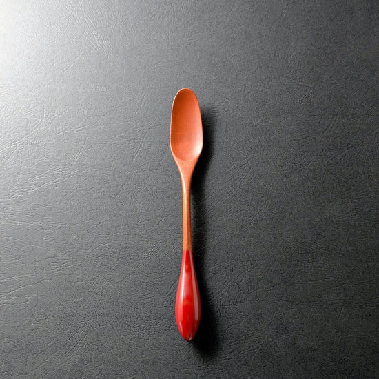 dessert spoon