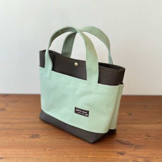 <New Products>S Tote of Solid Canvas** Amber