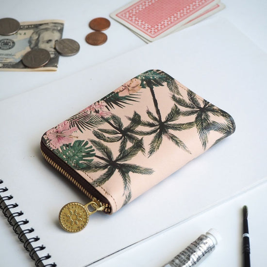 Round Zipper Compact Wallet in Tropical Palm Leather
