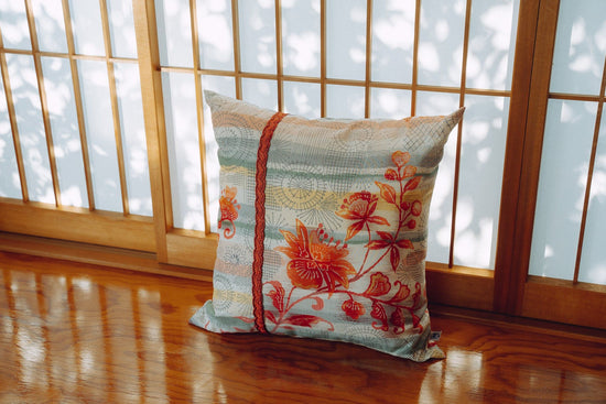 Cushion Seasons