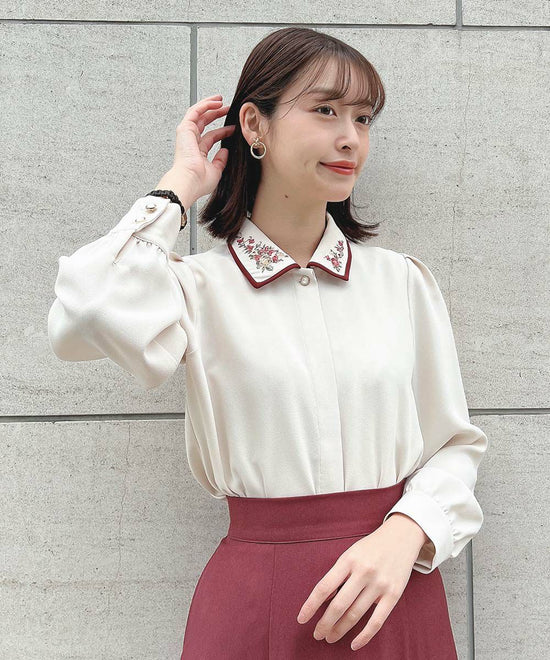 Rose Embroidery Piping Collar Blouse / an another angelus [52BF02j010].