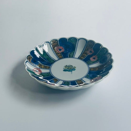 [Moe Kiln] 5" plate, brocade design in overglaze enamels