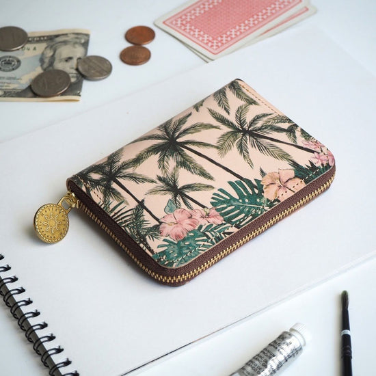 Round Zipper Compact Wallet in Tropical Palm Leather