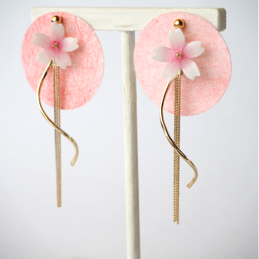 Flickering Japanese paper cherry blossom Pierced earrings / Clip-on earrings [april].