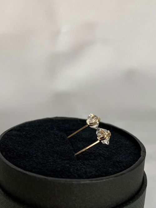 Harkimer diamond stud pierce