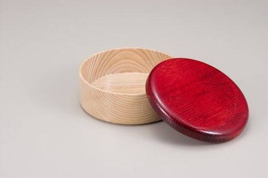 Colorful BOX Lid Red/Body Shine SJ-0112. This wooden box is ideal for serving food in lunch boxes.