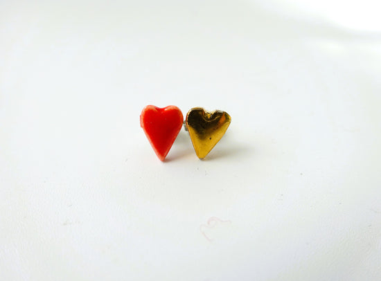 kotsubu ceramic pierced earrings (heart, red + gold)
