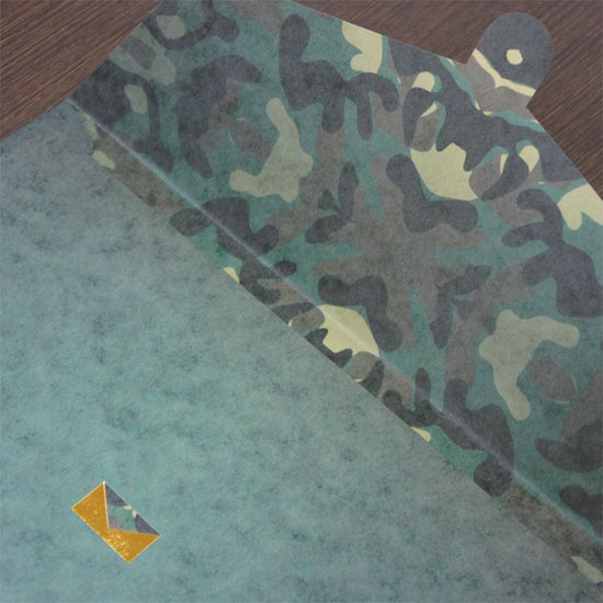 [Green×Camouflage] Paper bag that can hold an A4 clear case BOE01CB