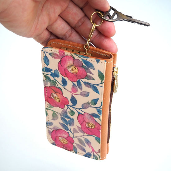 Key Case with Wide Zipper Pocket (Camellia Japonica) Cowhide Women Flower