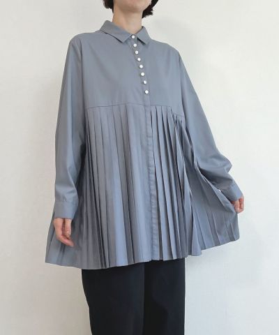 Pleated Shirt with Buttons
