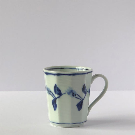 Aritayaki [for you] Matching Mug Meguri-Hana Blue