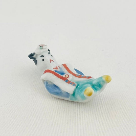 [Momotaro chopstick rest