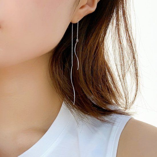 Wave Chain Pierced Earrings