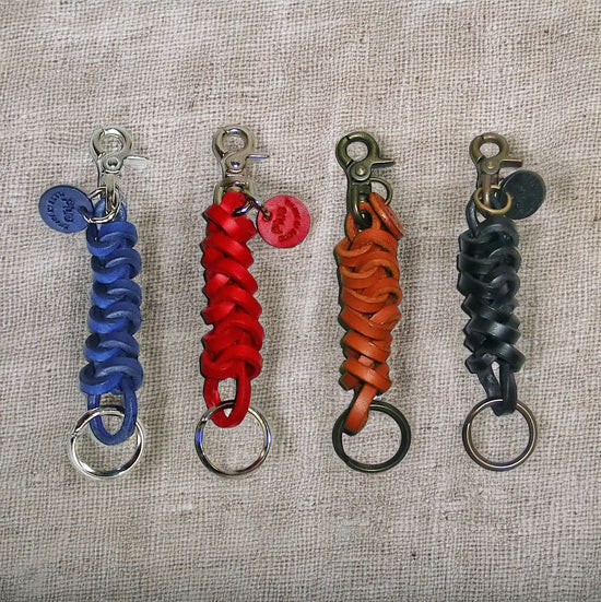 Snake knot key ring plus leather