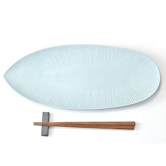 Moa pale blue 32cm long plate, large, blue, Western tableware, platter, shaped plate, made in Japan, Minoyaki, café style.