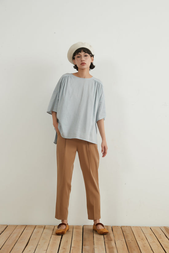 CENTER PRESS SLIM TAPERED PANTS