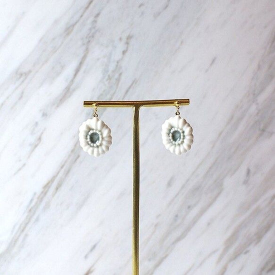 Rimu White Pierced earrings