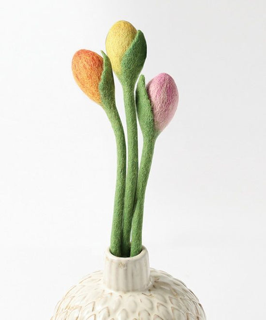 Felt flower (tulip buds, 3 colors) M16-2505