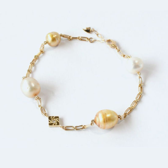 4 pearl bracelet gold