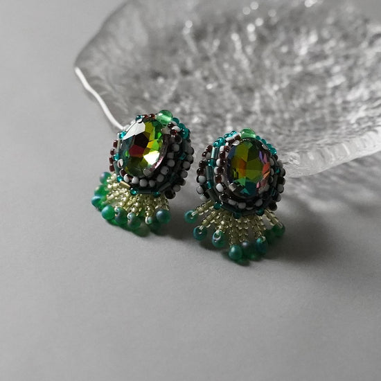 Beaded embroidered Clip-on earrings Pierced earrings 16 green black white bijoux large one-of-a-kind unique fringe