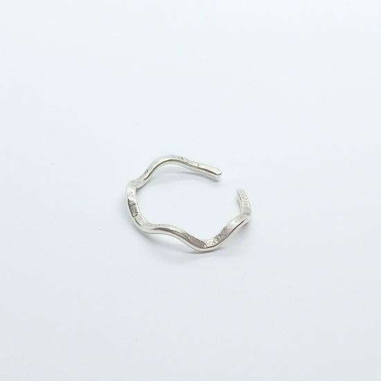 *frill ear cuff* -silver- (2-way ear cuff and ring)