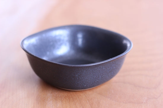 square or rectangular small bowl