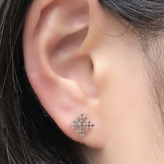 Colt non-hole pierced earrings [Special Cross].