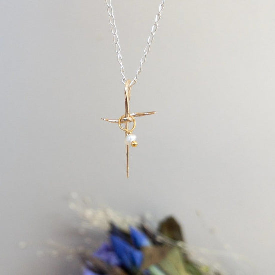 [sv925/14kgf] necklace - small cross motif