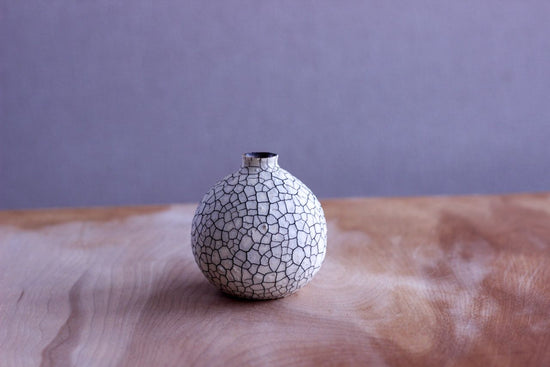 "Tokkuri" (Sake Bottle) Shaped Flower Vase