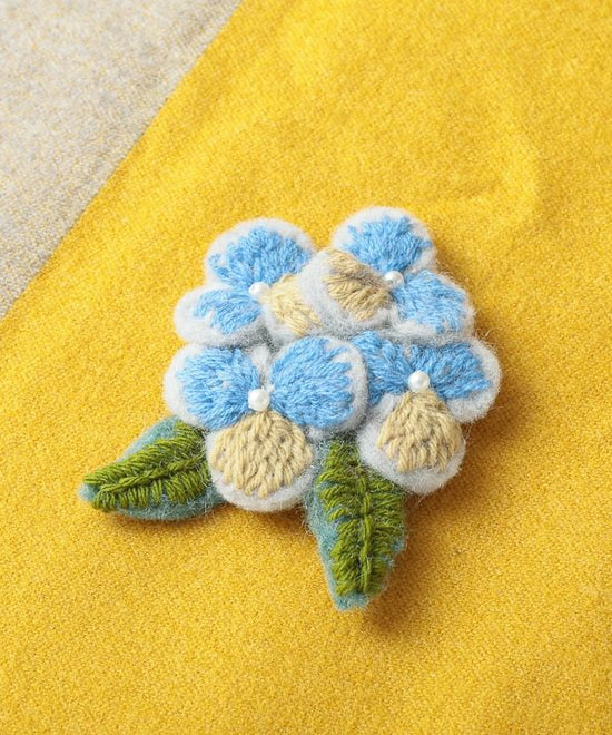 Felt brooch Flower-B A24WNX012