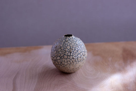 Egg-shaped vase