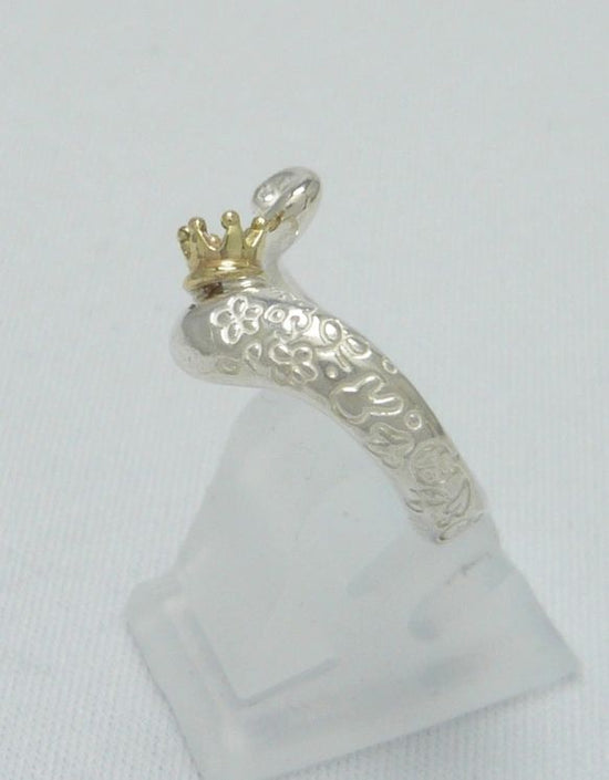 Snake Ring (with crown) walking in the forest
